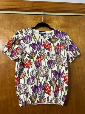 Lands' End White Short Sleeve Sweater with Purple & Red Floral Print